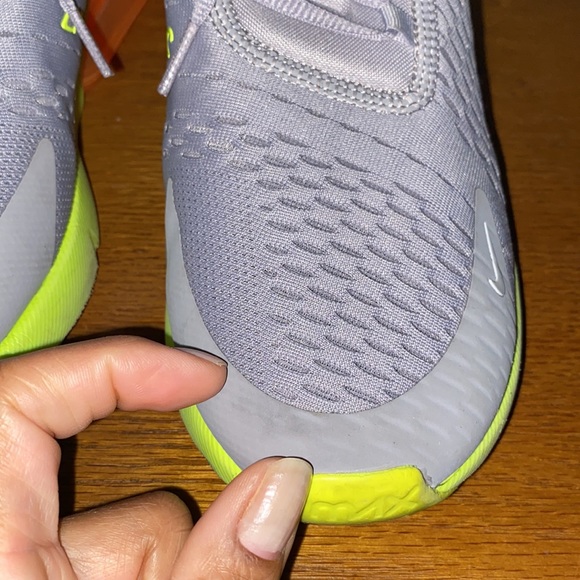 Nike 270s - Picture 5 of 9